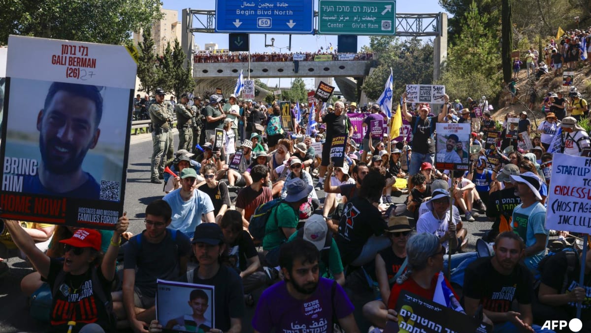 Israelis rally nationwide calling for end to Gaza war, hostage deal